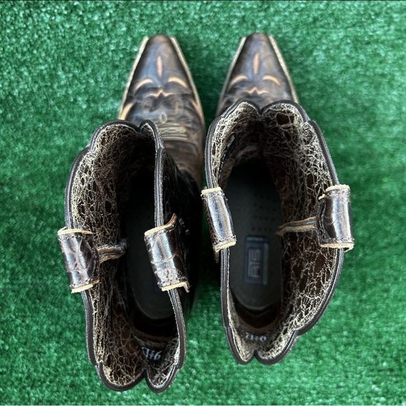 Ariat Brown Heeled Boots - Picture 6 of 10